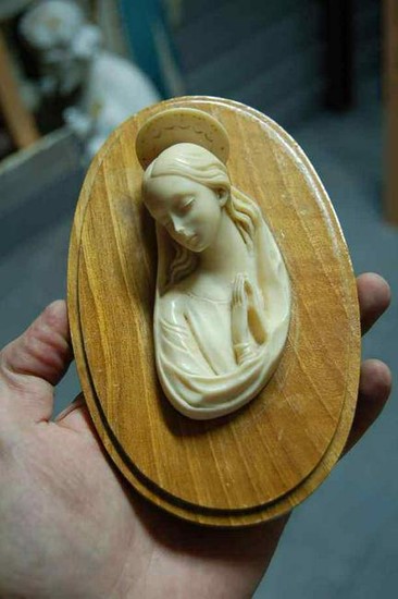 Nice Older Oval Plaque of Mary + "The Blessed Mother" +
