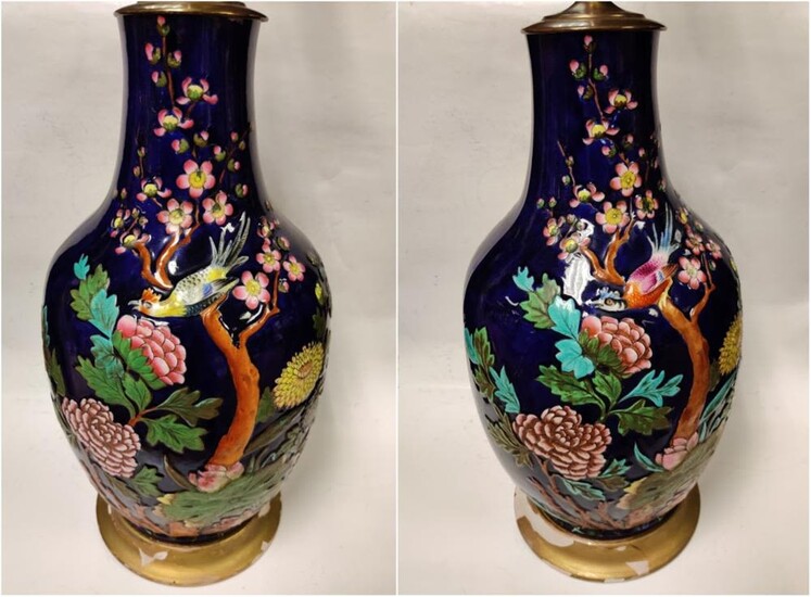PAIR OF CHINESE PORCELAIN VASE MADE INTO LAMP