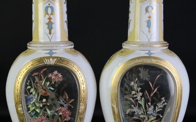 Pair of handpainted glass vases featuring birds, in the Venetian manner (H34cm)