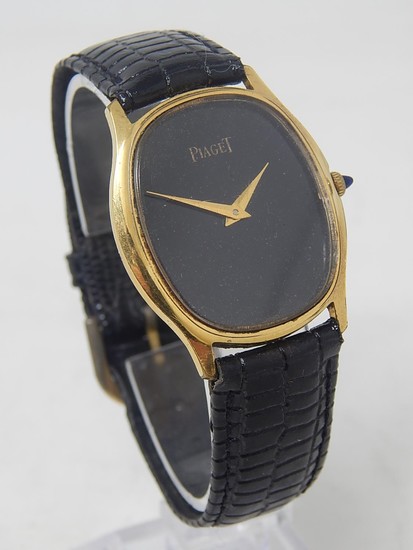 Piaget: Gentleman's Wristwatch on Leather Strap. 18ct Gold E...