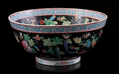 Porcelain bowl with polychrome decor