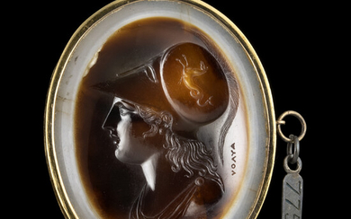 REGA FILIPPO (1761-1833) RARE INTAILLE-CAMEE-dans une corniche en or, sur agate figurant...