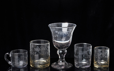 REIJMYRE, 34 dlr, “Antique”, glass, for Reijmyre Glassworks, engraved decoration of garland.