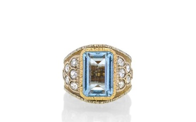 Ring in engraved yellow gold, white gold, diamonds and aquamarine