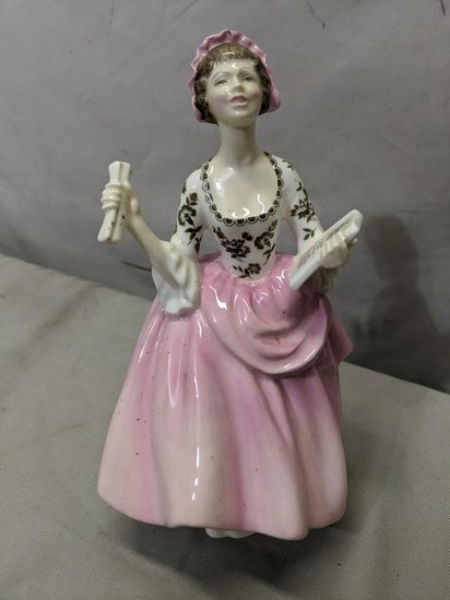 Royal Doulton Porcelain Figurine HN2266 Ballad Seller