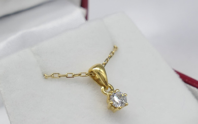 SOLITAIRE DIAMOND necklace.