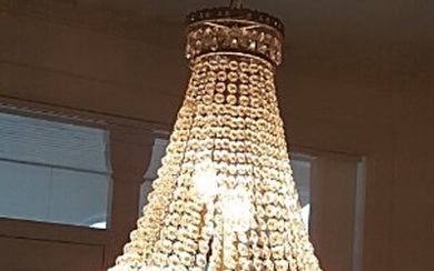 Sack-shaped chandelier with metal frame. Electric, circa 2010. H. 60 cm. Diam. 45 cm.