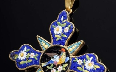Souvenir pendant with micromosaic in brass setting, Italy circa 1880, 10g, 4.7x4.7cm, somewhat defective