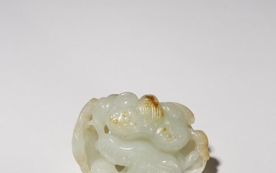 Une sculpture en JADE BLANC CHINOIS DE LINGZHI 18e SIÈCLE Formé comme deux champignons lingzhi,...