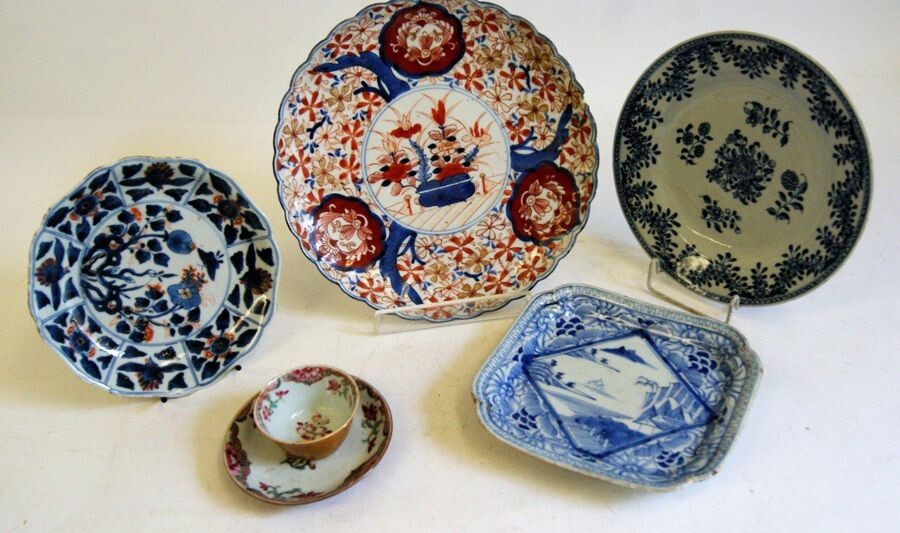 Varia de (4) porcelaine chinoises - pochon... - Lot 360 - 68 Art auction