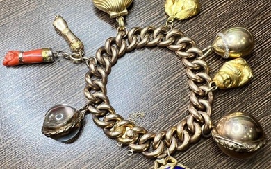 Vintage 18K Yellow Gold Charm Bracelet