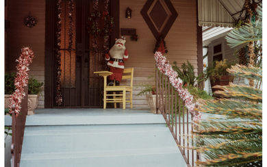William Eggleston (1939), Untitled (Santa Claus Figurine on the Porch) (1980)