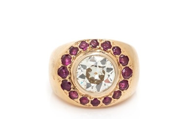 YELLOW GOLD, DIAMOND AND RUBY RING