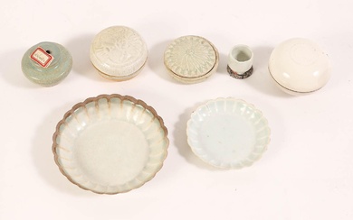 iGavel Auctions: Two Chinese Qingbai Chrysanthemum Dishes, a Ding Glazed Box, and Four Other Ceramic Articles ASH1