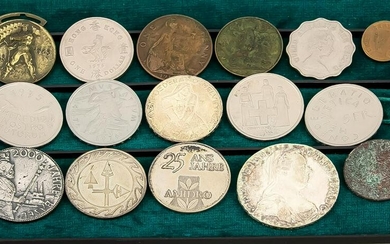 mixed lot coins in coin box, main