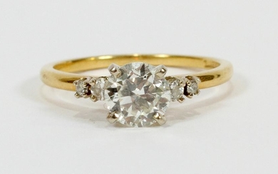 0.90CT SOLITAIRE DIAMOND 18 KT YELLOW GOLD RING