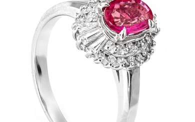 1.07 tcw Ruby Ring Platinum - Ring - 0.80 ct Ruby - 0.27 ct Daimnods - No Reserve Price