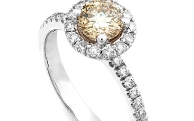 1.32 tcw Diamond Ring - 14 kt. White gold - Ring - 0.90 ct Diamond - 0.42 ct Diamonds - No Reserve Price
