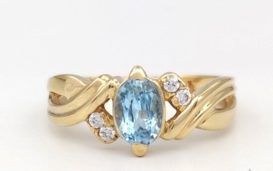18 kt yellow gold ring with zircons and 1 ct topaz