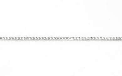 A DIAMOND LINE BRACELET IN 18CT WHITE GOLD