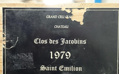 24 bouteilles CLOS DES JACOBINS 1979 GCC Saint Emilion (niveaux entre légèrement bas et haute épaule