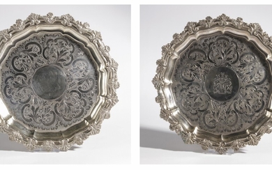 Paar runde Platten mit dem Wappen der Familie Rothschild