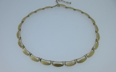 A 9ct gold chain necklace of navette shaped links