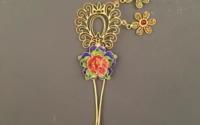 Chinese Gilt Silver Enamel 'Floral' Hair Clasp