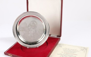 Elizabeth II silver dish, London 1972, maker Roberts &