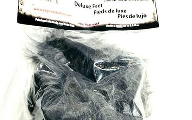 NOS Halloween Costume Accessory Deluxe Wolf Feet Adult