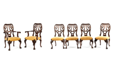 Satz von vier Stühlen und zwei Armlehnstühlen im George III-Stil