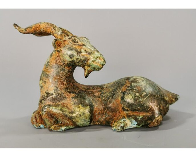 CHINESE WARRING STATES BRONZE DEER ORNAMENT