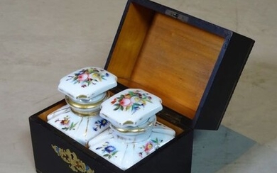 A "Bois Noirci" tea box with painted porcelain bottles - Napoleon III - Brass, Ebony, Porcelain, Bois Noircia - 1850-1870