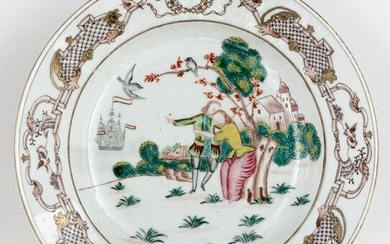 A CHINESE EXPORT PORCELAIN DISH WITH EUROPEAN