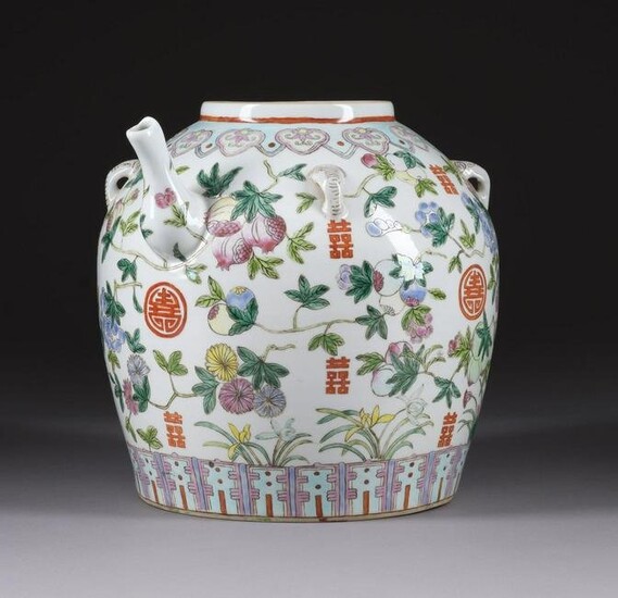 A FAMILLE ROSE PAINTED JAR WITH FLORAL PATTERNS AND