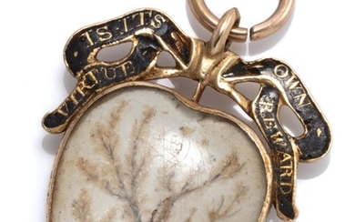 A GEORGIAN 18CT GOLD MOURNING LOCKET PENDANT; heart shape enclosing Hair Tree of Life motif surmounted by a black enamelled bow with...
