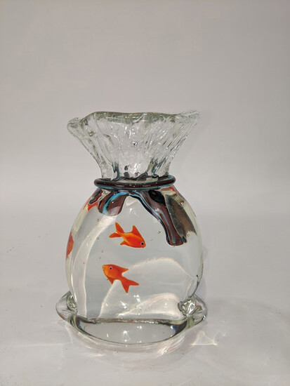 A Murano glass paperweight vase