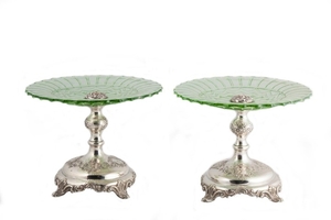 A PAIR OF EARLY 20TH CENTURY ART NOUVEAU DUTCH SILVER CAKE S...