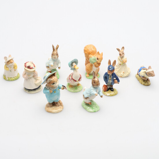 A SMALL COLLECTION OF DOULTON AND OTHER BEATRIX POTTER FIGURES.