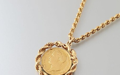 A necklace and a pendant in 750 thousandths yellow gold, twisted mesh, the pendant is decorated with a 40 franc 1812 coin representing Napoleon I head laureate engraved by Droz, Paris.