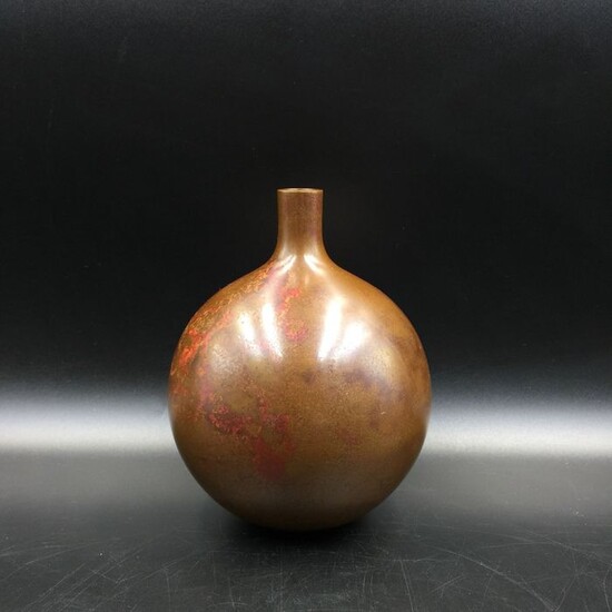 A rare bronze vase for Ikebana from the 1960s, signedHasegawa Gasen (1901-1994 (1) - Bronze - Japan - Shōwa period (1926-1989)