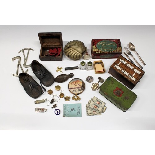 A rumage box of antique / vintage collectables