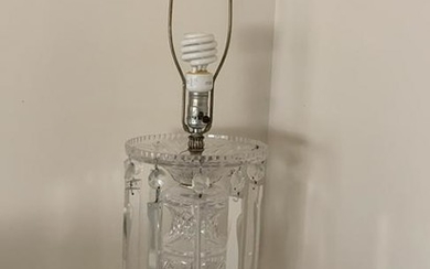 ANTIQUE CUT CRYSTAL W/ DANGLES ELECTRIC LAMP