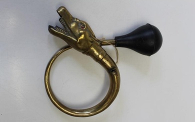 An early 20th century brass serpent head car horn, 33...