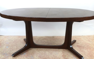 BAUMANN : Table de salle à manger extensible ovale en bois de makassar sur piétement...