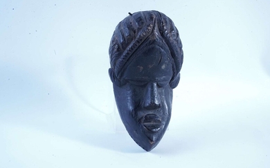 COTE D'IVOIRE. Masque BASSA en bois. H. 22 cm. Travail ancien. Collection de Mr Terner....