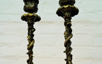 Candleholder Naturalistic decoration with snails, snakes and lizards (2) - Bronze