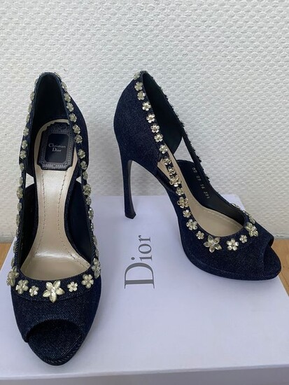 Christian Dior - Open-toe shoes - Size: Shoes / EU 39.5