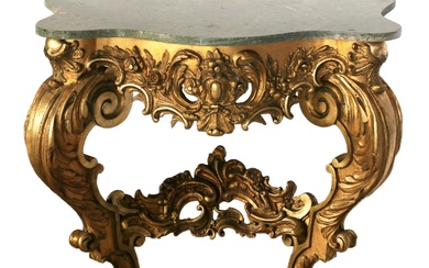 Console en bois dore du 19ème siècle, avec un dessus en marbre, dans le style...