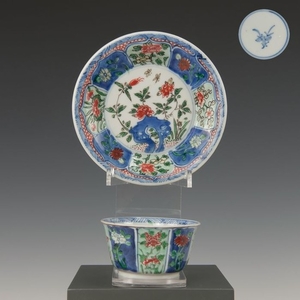 Cup and saucer (2) - wucai - Porcelain - floral - gemerkt: Lingzhi - China - Kangxi (1662-1722)